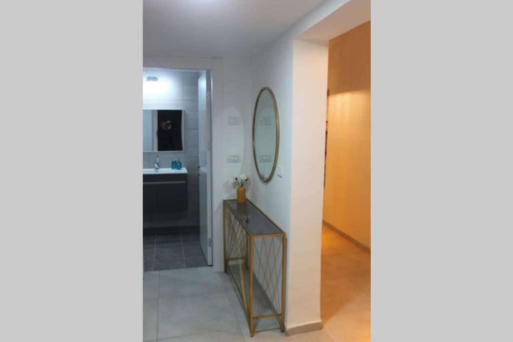 Appartement נוף הארבל עם חלון לכינרת à Migdal Extérieur photo